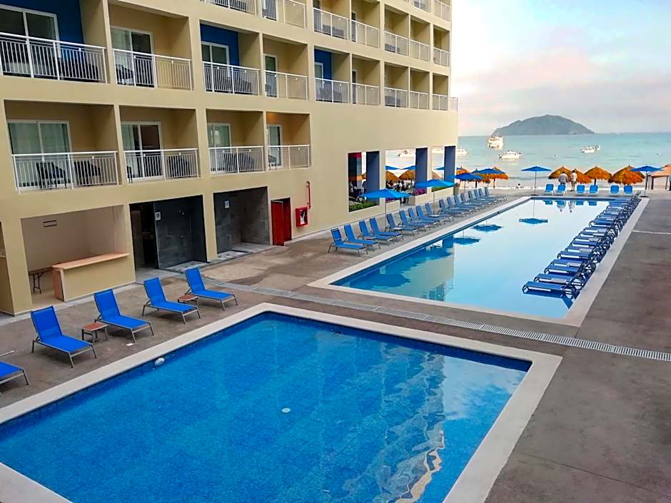 Decameron La Marina Guayabitos, Ramada All-Inclusive Resort