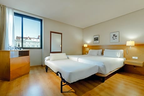 Standard Double or Twin Room (2 Adults + 1 Child)