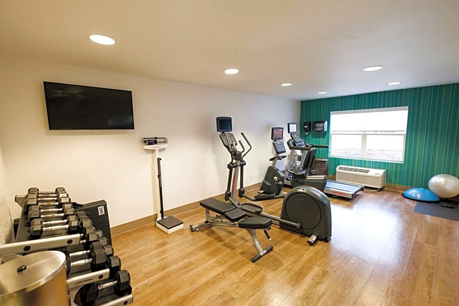 Holiday Inn Express Atlanta - Northeast I-85 - Clairmont Road, an IHG Hotel