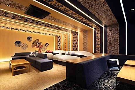 Royal Suite with Open-Air Bath with Awning tent