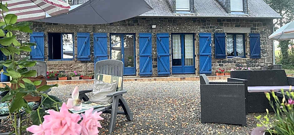 Double & family rooms in Tranquility in Blue