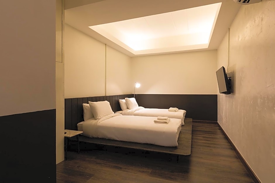 Within Korat Sawairiang