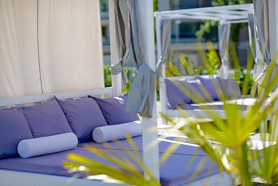 Aura Hotel Adults Only