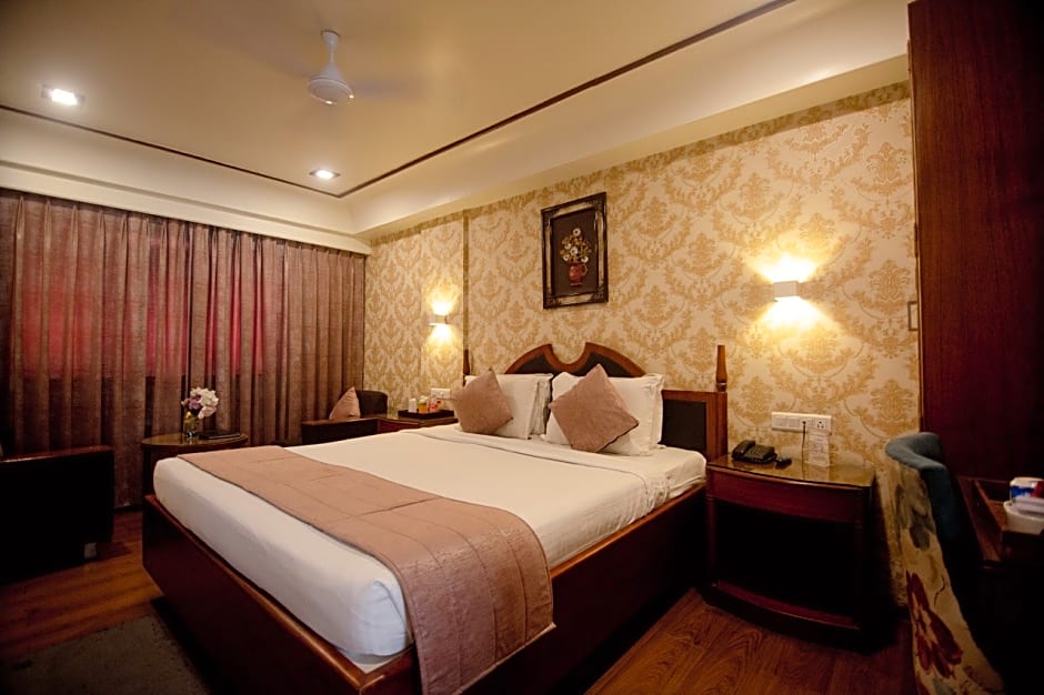 Hotel Punjab Palace, Raipur,
