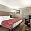 Days Inn & Suites by Wyndham Bowling Green