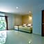 Maladee Hotel