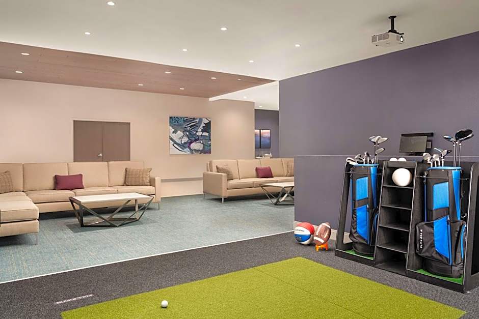 Hotel Lela Wilmington, Tapestry Collection by Hilton