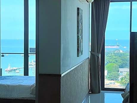 PD KNAZ Family Suite sunset seaview (top floor)