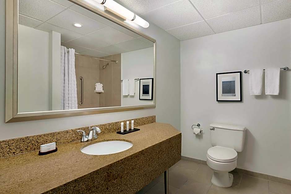 Embassy Suites By Hilton Hotel Boca Raton