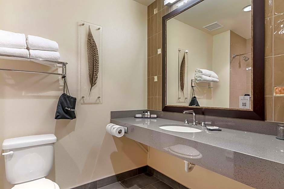 Best Western Premier Boulder Falls Inn