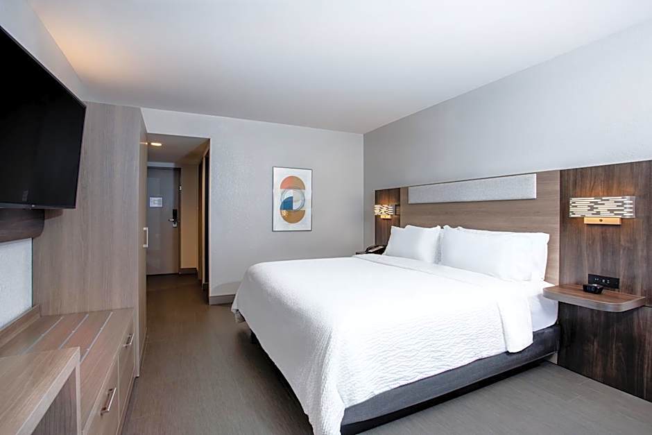 Holiday Inn Express Hotel Clearwater East - ICOT Center By IHG