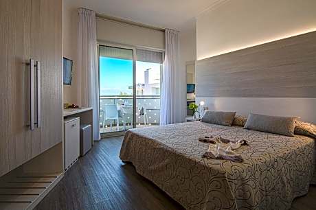 Triple Room with Balcony