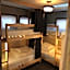 Iza Kamakura Guest House And Bar
