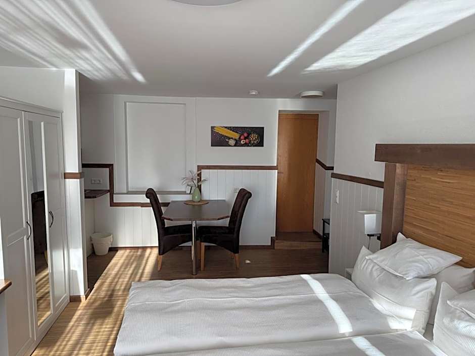 Hotel Schöne Aussicht renoviert