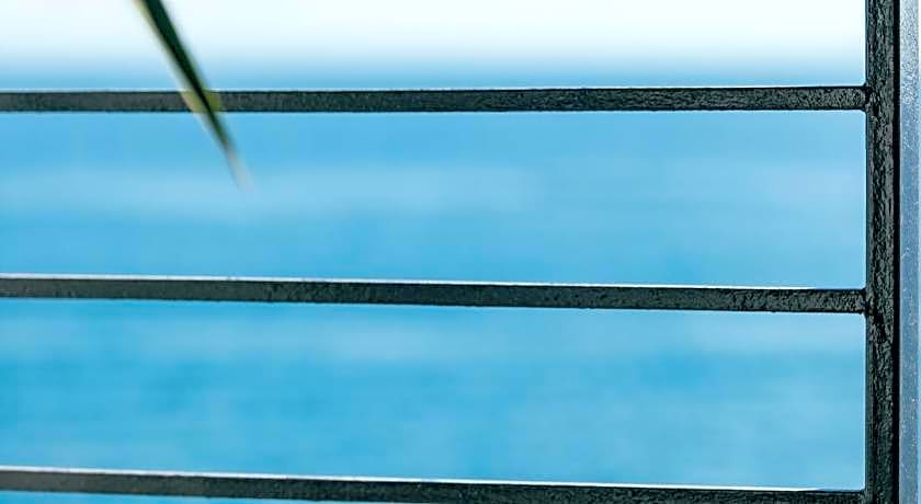 Chuanfanrock Haku Beach Days Inn