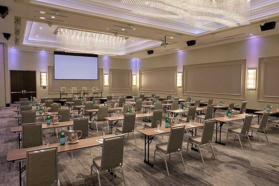 Courtyard by Marriott Oshawa