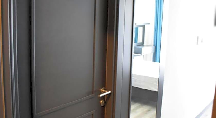 Shishly Palace Hotel