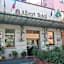 Albert Hotel