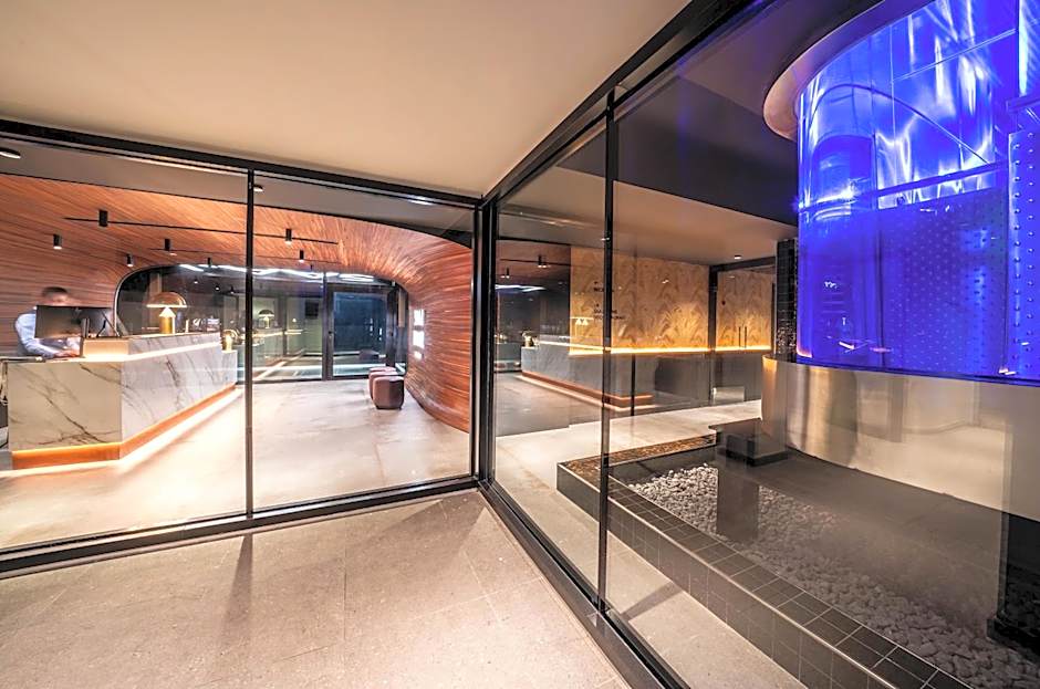 Silken Saaj Maar - Adults Only