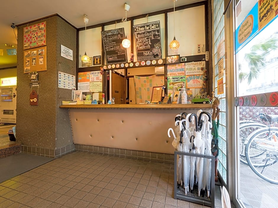 Backpackers Hotel Toyo