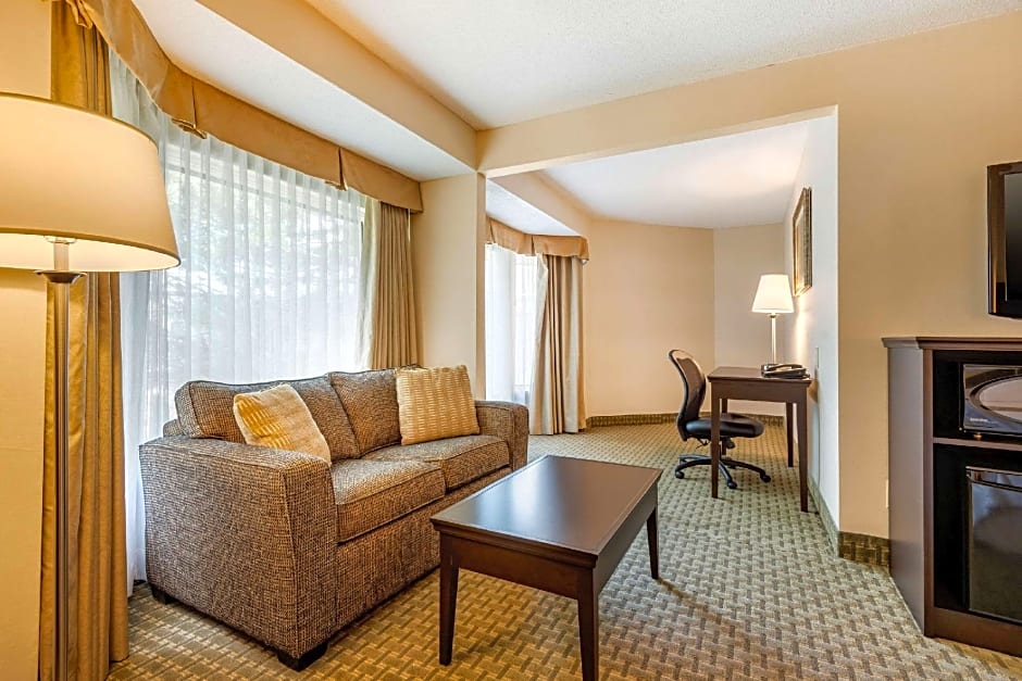 Quality Inn & Suites Brampton