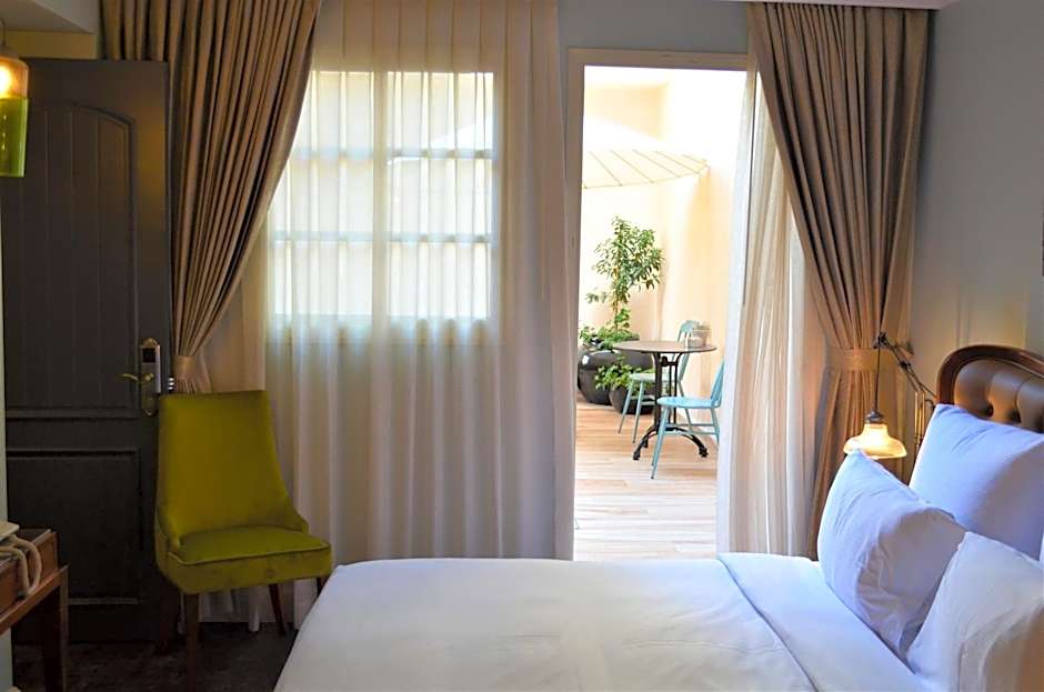Carmella Boutique Hotel