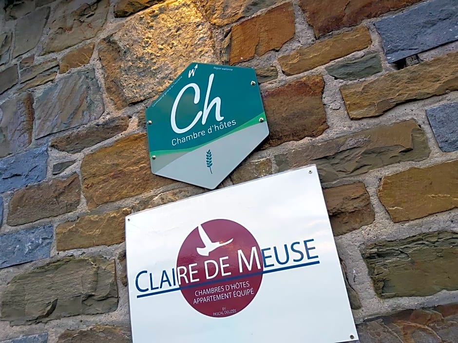 Magnifiques chambres au calme by Claire de Meuse