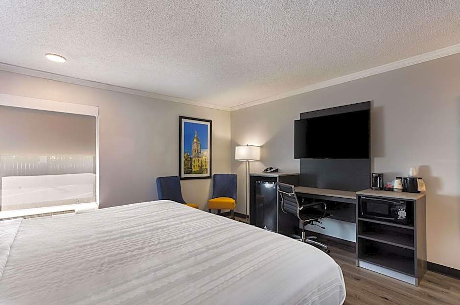 Quality Inn South Bend near Notre Dame