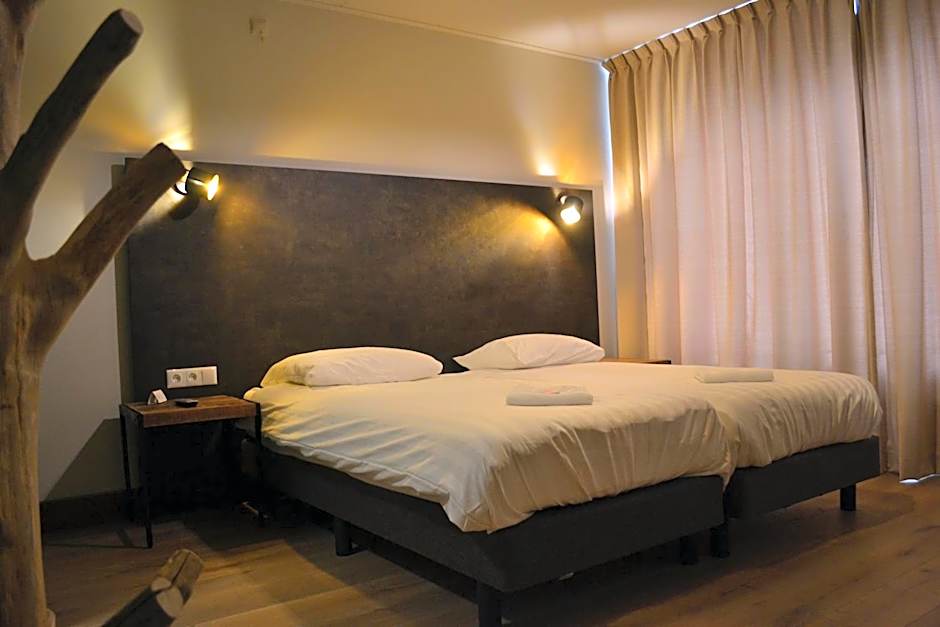 Photo 1 of 32 of Hotel & Eetk'fee de VLiK