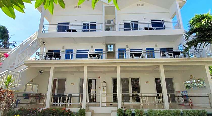 Clubboracay Apartelle