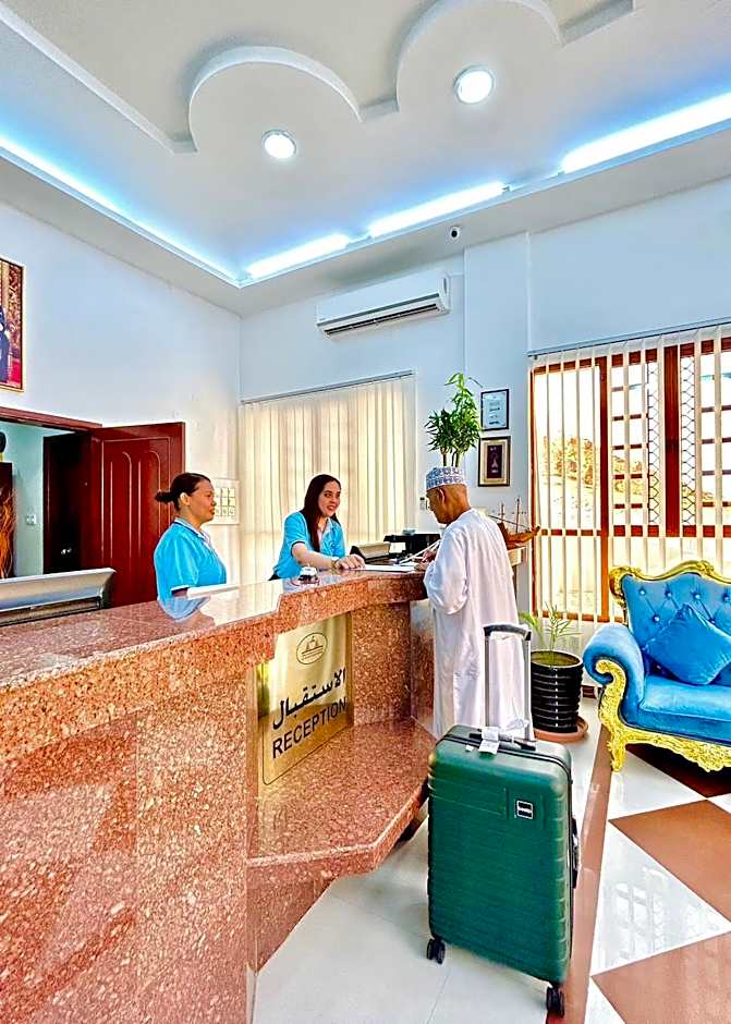 Al Ayjah Plaza Hotel