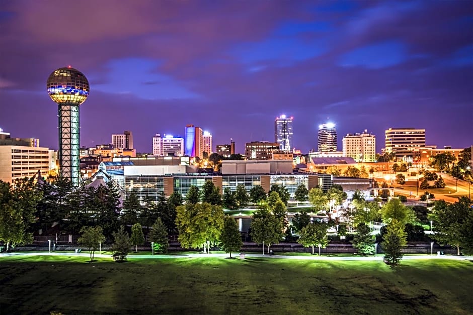 Crowne Plaza Knoxville Downtown University