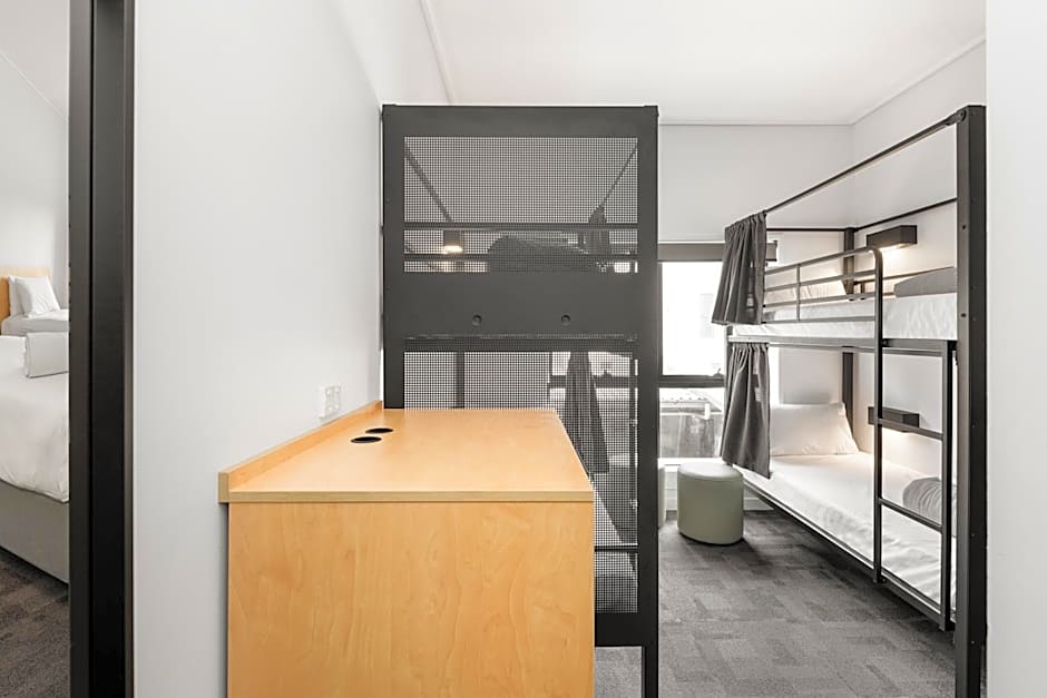 YHA Brisbane City