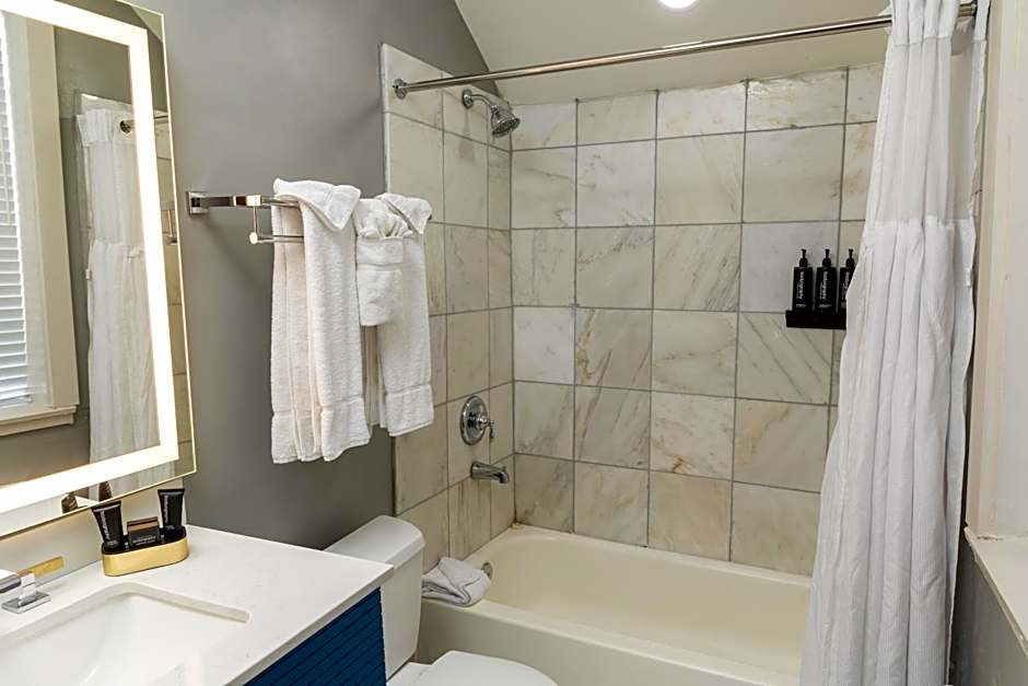 Inn On Ursulines, A French Quarter Guest Houses Property