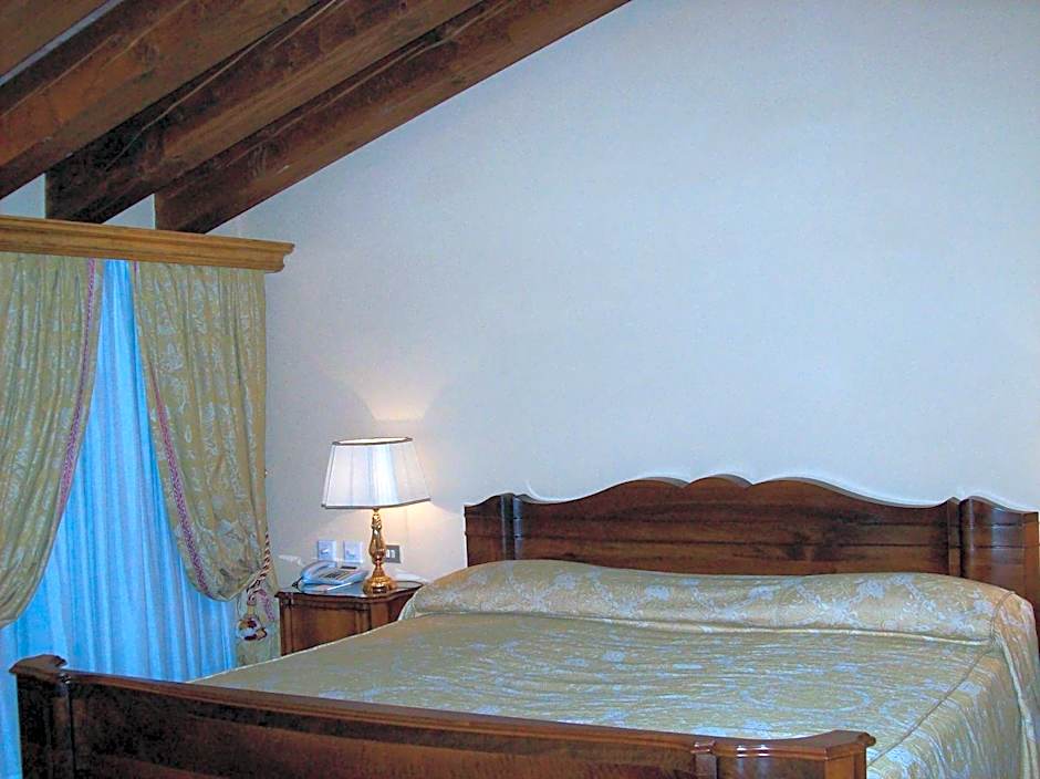 Villa Fenaroli Palace Hotel