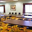 Days Inn & Suites by Wyndham Columbus NE