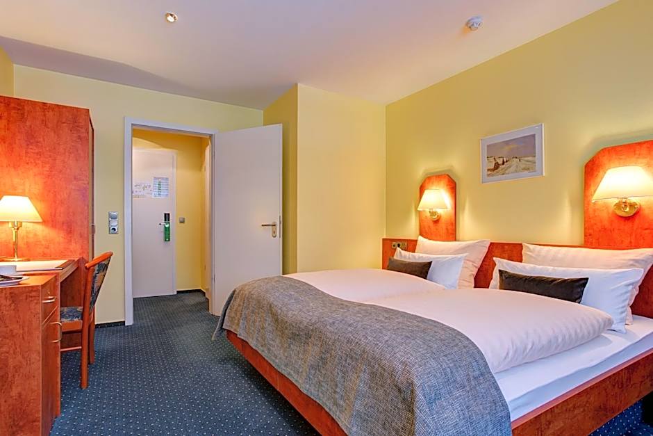 Hotel Elbinsel free parking