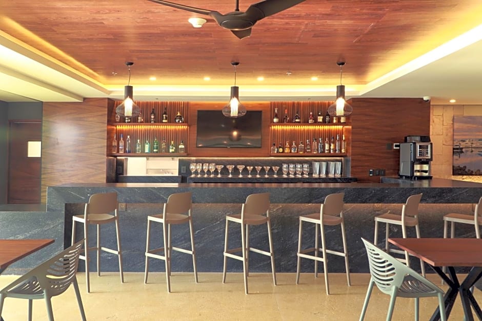 Holiday Inn & Suites Puerto Vallarta Marina & Golf By IHG