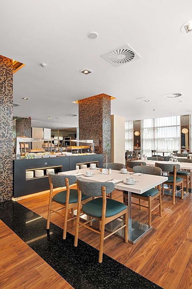 Axis Porto Business & Spa Hotel