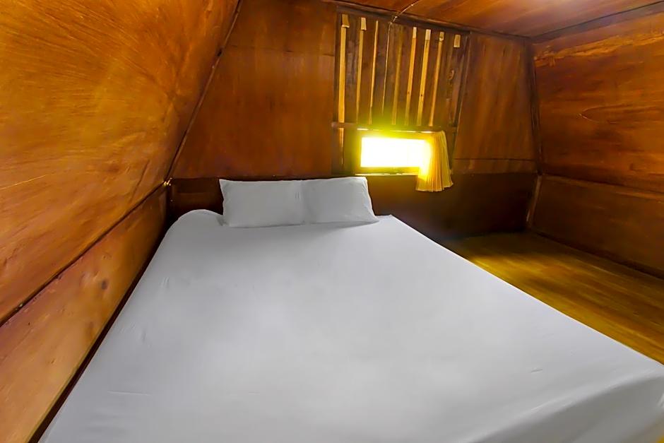 Hotel O Awenk Homestay Near SD Gunung Wakul
