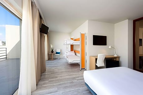 Family Room City View