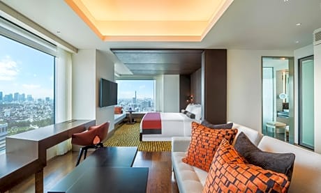Kioi Suite with free access to Lounge - Non-Smoking