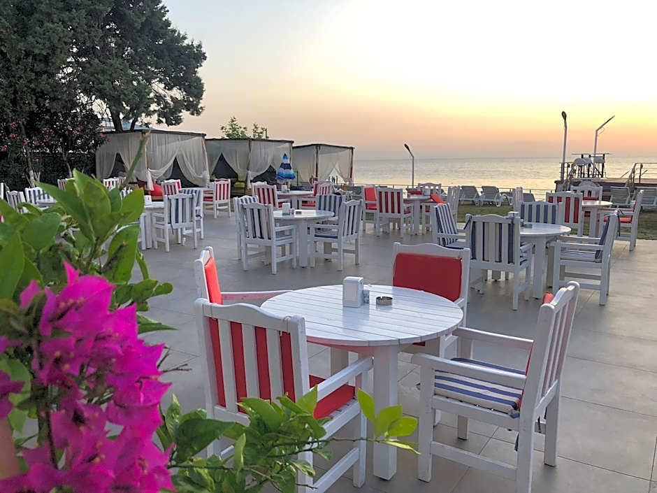 Grand Koru Otel Beach