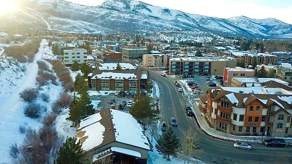 Mid-Century Gem w/King