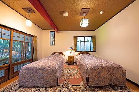 Standard Twin Room with Shared Bathroom - Non Smoking(Adult Only)