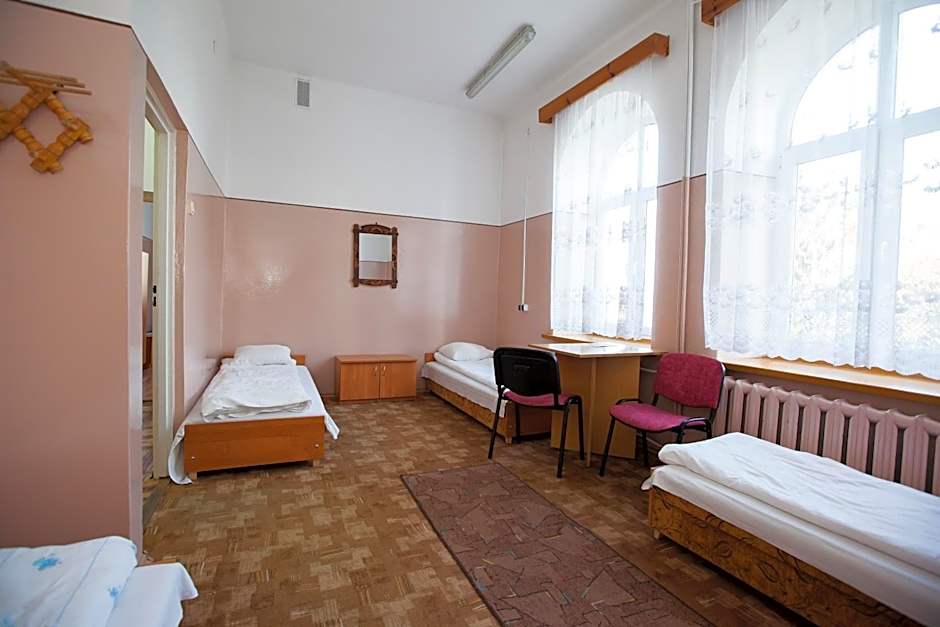 Schronisko Młodzieżowe PTSM Matecznik