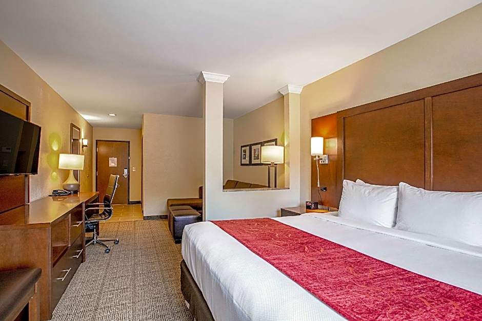 Comfort Suites Fishkill near Interstate 84