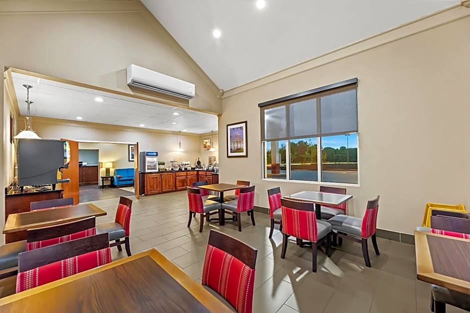 Comfort Inn & Suites Tuscumbia - Muscle Shoals