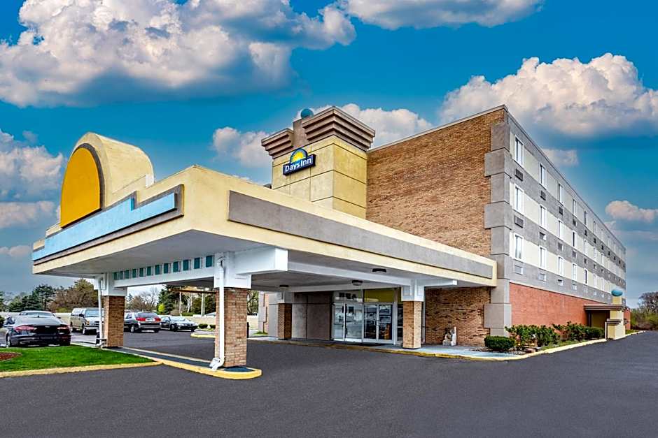 Days Inn by Wyndham Livonia/Canton/Detroit