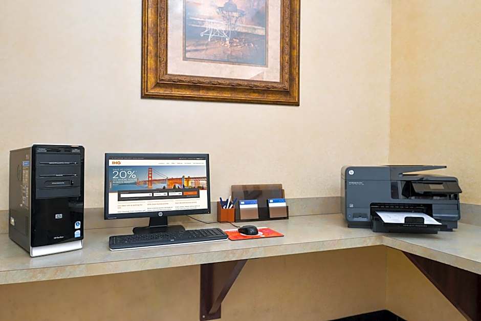 Holiday Inn Express Hotel & Suites Abilene Mall South By IHG